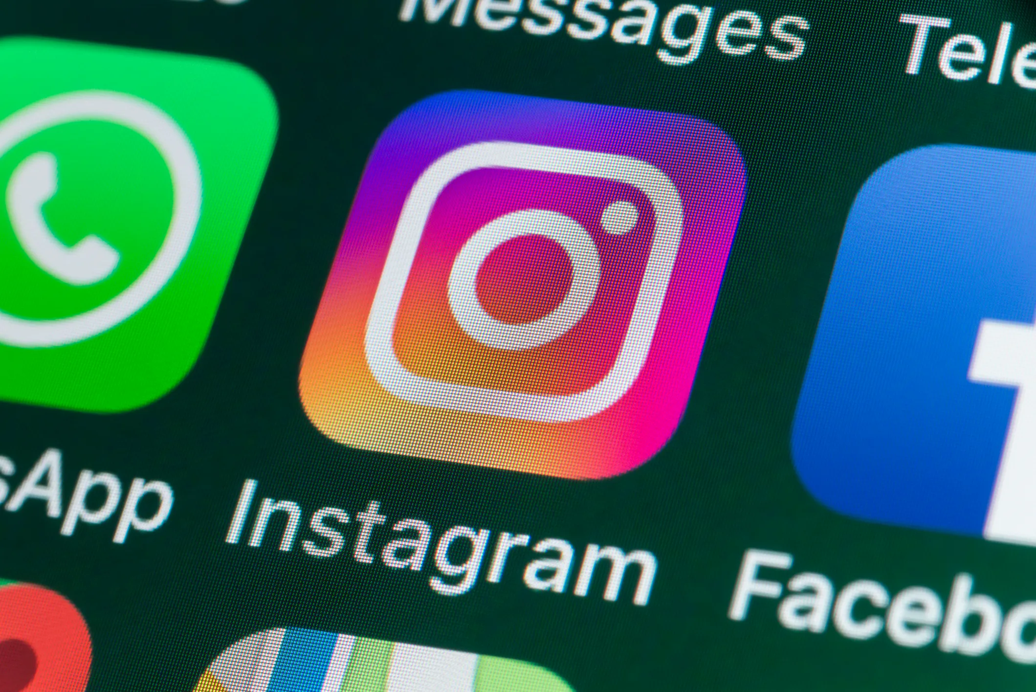 Meta починає тестування платної підписки в Instagram