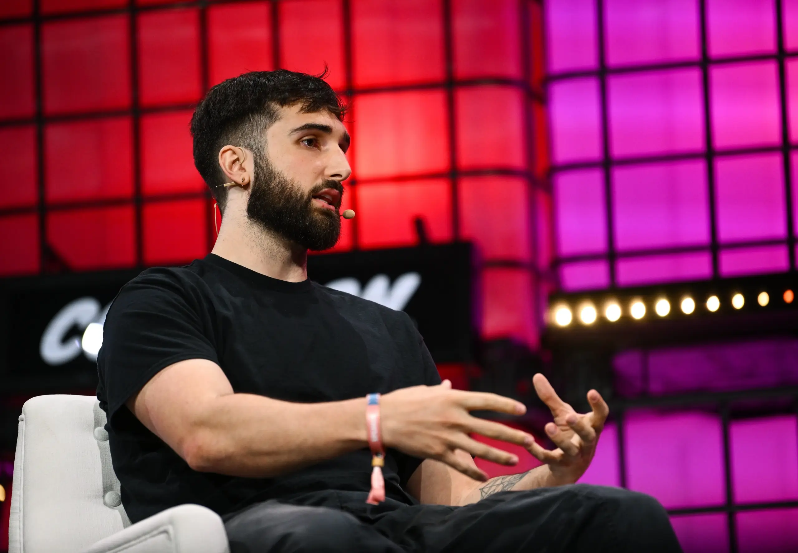 Cohere об’єднується з німецьким стартапом, створюючи «трансатлантичну AI-електростанцію»